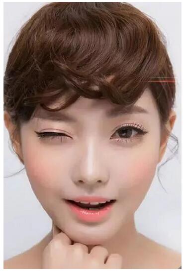 堪比整容的化妝方式 立變小V臉 新技能get起來