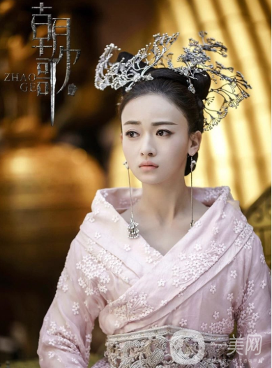 《延禧攻略》整容臉泛濫之后，于媽新劇自然美女阿嬌加盟