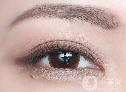 割雙眼皮多久后熱敷 如何護(hù)理