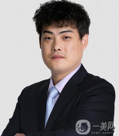 深圳鵬愛(ài)整形醫(yī)院價(jià)格表在線搶先看 更多專家坐診等你來(lái)！