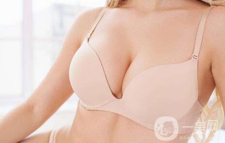 妙桃豐胸躺下自然嗎？會死板嗎？