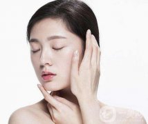 如何消除雙下巴？ 怎么減雙下巴？