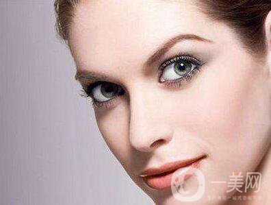 玻尿酸隆鼻幾天能消腫？