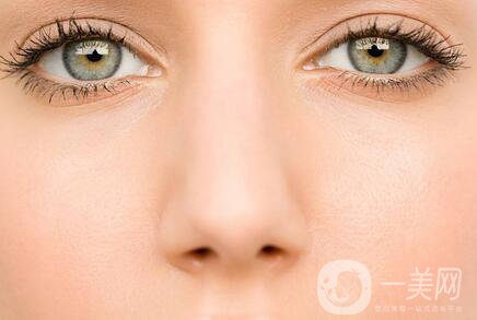 玻尿酸隆鼻幾天能消腫？