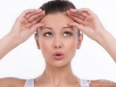 抬頭紋太重怎么辦？怎么消除抬頭紋？