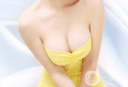 做假體隆胸好不好？