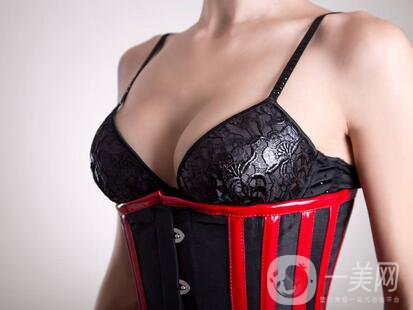 自體脂肪隆胸術(shù)后護(hù)理注意事項(xiàng)