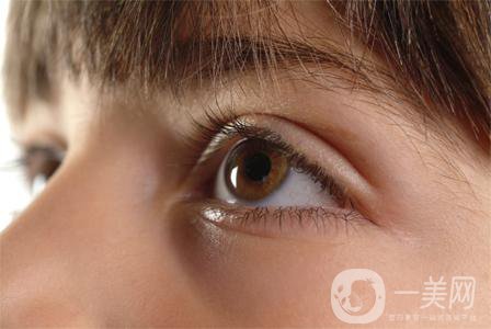 割雙眼皮術(shù)后護(hù)理注意事項有哪些