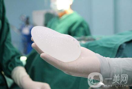 假體豐胸能大多少錢？