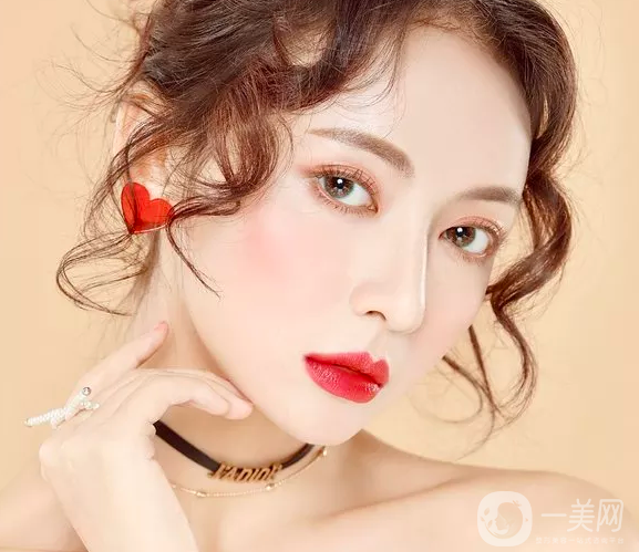 割雙眼皮怎么恢復(fù)快些