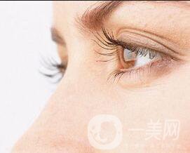 韓式三點(diǎn)雙眼皮修復(fù)價(jià)格