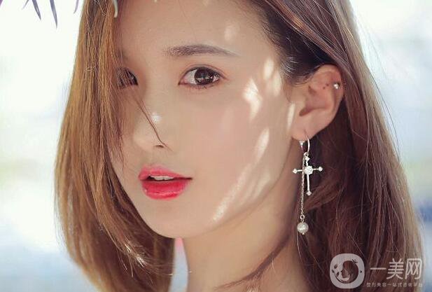 自體脂肪填充臉頰貴嗎