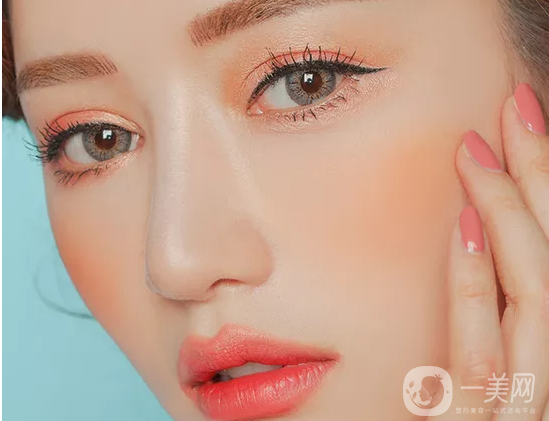 割雙眼皮跟埋線有什么不一樣 區(qū)別是什么呢