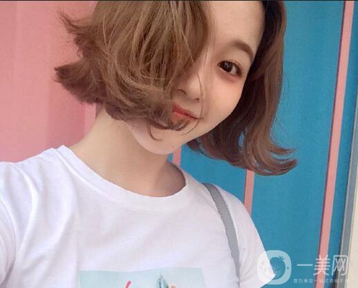 植發(fā)價(jià)格,植發(fā)多少錢