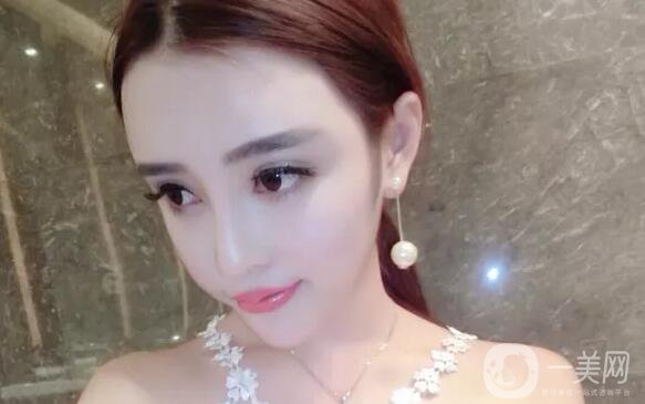 開眼角做雙眼皮的風(fēng)險(xiǎn)有哪些？