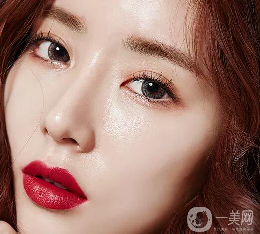 自體隆鼻手術(shù)一般多少錢？