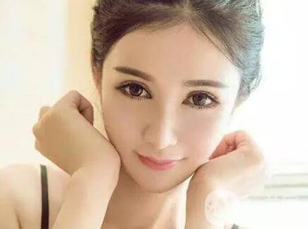 駝峰鼻影響美貌 駝峰鼻矯正術(shù)的價(jià)格是多少？