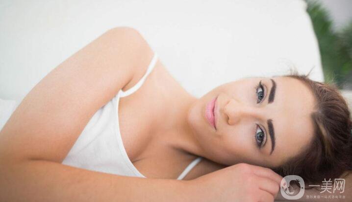 吸脂瘦臉手術(shù)大概多少錢 吸脂瘦臉有風(fēng)險(xiǎn)嗎