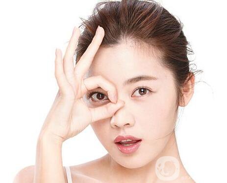 想要美白肌膚 做黑臉娃娃的價(jià)格是多少？