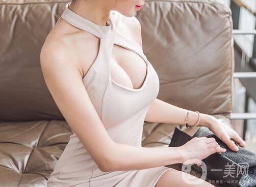 隆胸手術(shù)*常見的有哪些 什么是假體隆胸？