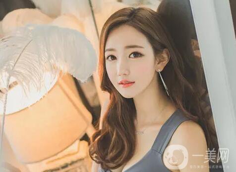 上海開(kāi)眼角手術(shù)多少錢？