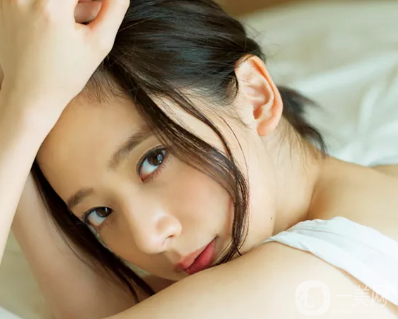 自體脂肪填充眼窩好嗎？