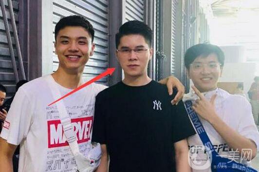 毒紀(jì)整容了？國(guó)服,刀妹毒紀(jì)整容前后