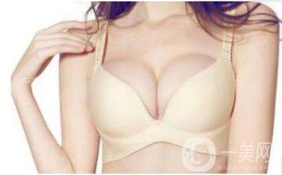 自體脂肪隆胸價格 自體脂肪豐胸后的危害