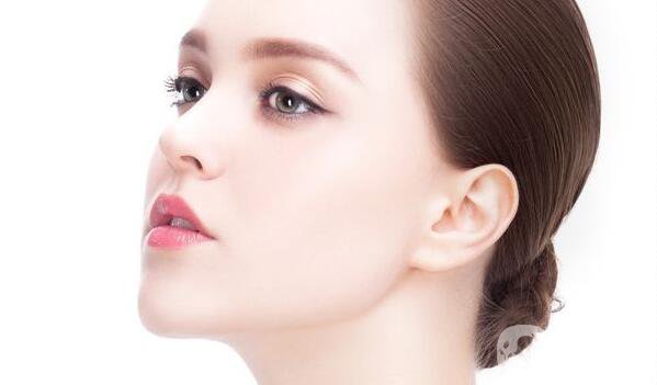 去眼袋內(nèi)吸和內(nèi)切區(qū)別是什么 年輕人適合用哪種？