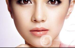 歪鼻整形費(fèi)用,歪鼻整形貴不貴