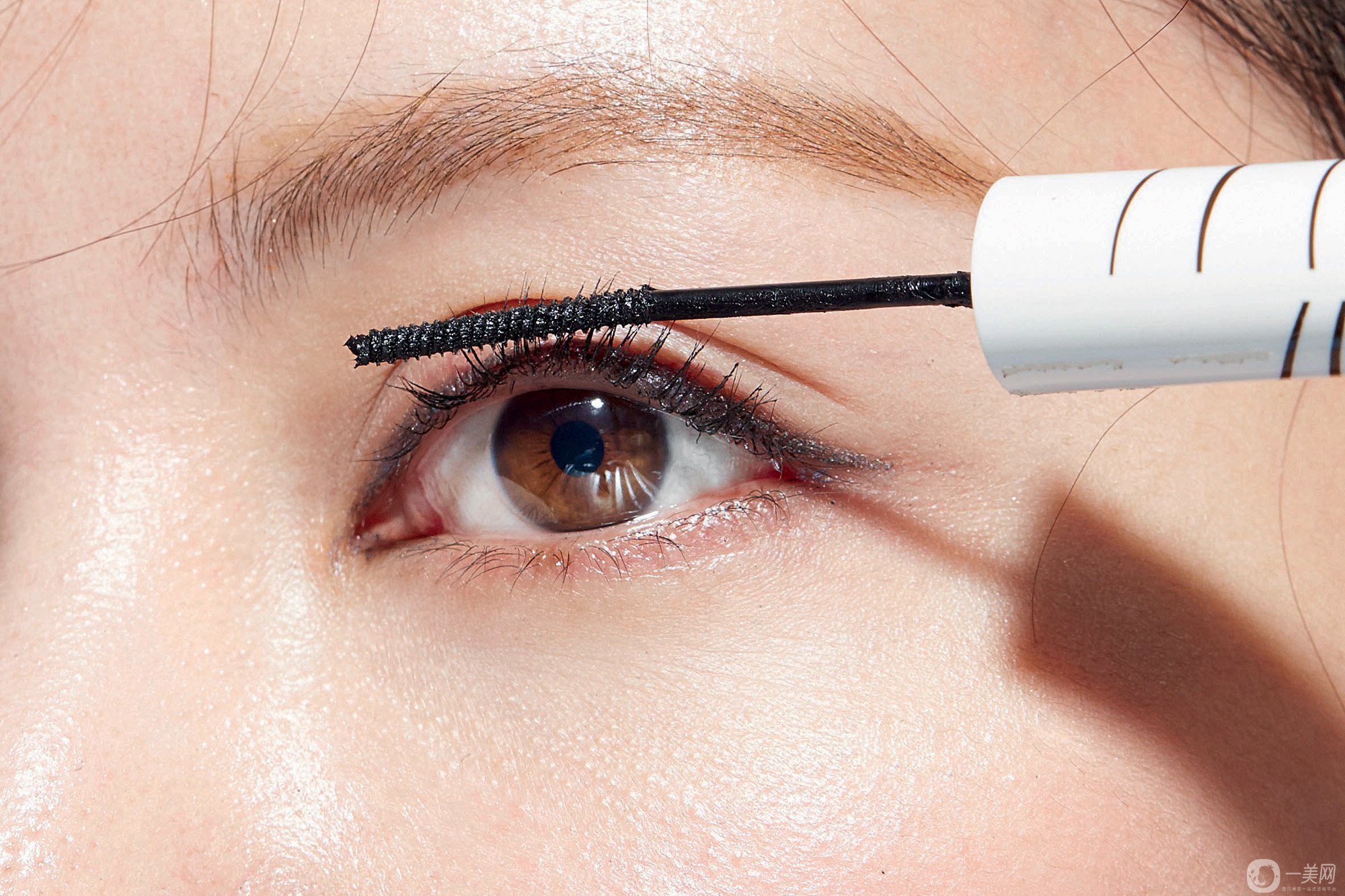 全切雙眼皮多久自然 手術(shù)有年齡限制嗎？