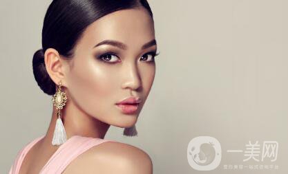 自體脂肪能墊下巴嗎？*果怎么樣？