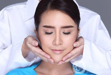 下巴打什么玻尿酸好？哪個(gè)品牌比較好？