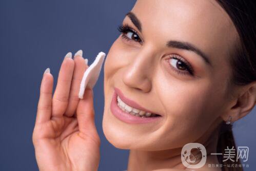 玻尿酸注射下巴位置一般是哪里？