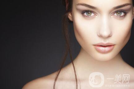 下頜后縮矯正*果如何?下頜手術(shù)風(fēng)險(xiǎn)