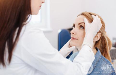 硅膠墊下巴要多少錢？?jī)r(jià)格高不高？