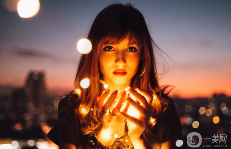 上海光子嫩膚多少錢 光子嫩膚的功*