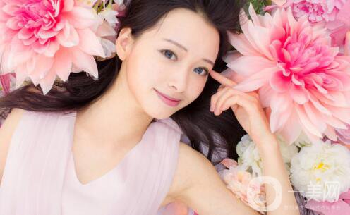 微創(chuàng)去眼袋要多少錢？怎樣預(yù)防眼袋的出現(xiàn)