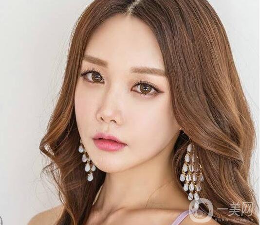 耳軟骨、鼻中隔軟骨、肋軟骨三種隆鼻材料如何選擇