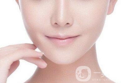 硅膠墊下巴要疼幾天？如何緩解這種疼痛感？