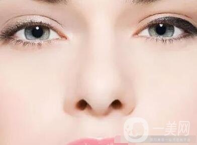 鼻孔太大了怎么變小一點(diǎn)?