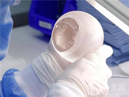 曼托假體和麥格假體哪種手感更好？教你怎么選擇？