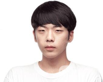 男生鼻梁不高怎么辦