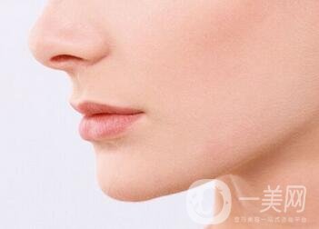 鼻子長黑頭怎么辦？做激光有用嗎？