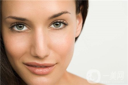 假體隆鼻*果如何？多久可以看到*果呢？