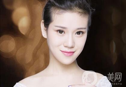 自體脂肪面部填充