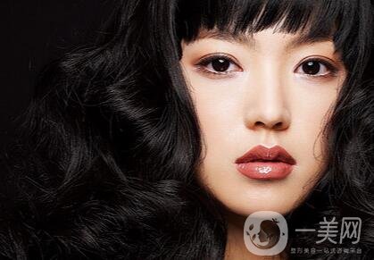 自體脂肪面部填充