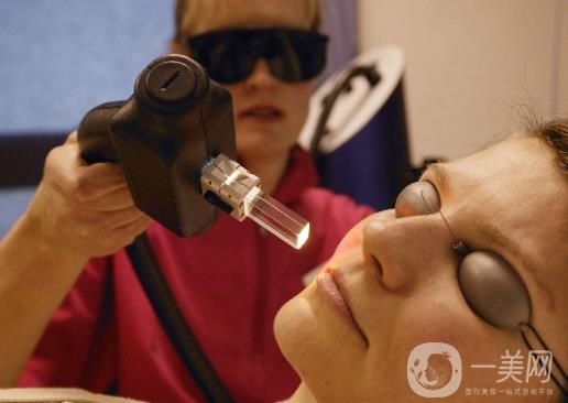 彩光嫩膚祛斑價格是多少?要做幾次才*?