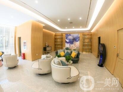 武漢中愛整形價格表震撼來襲，報價費用明細一覽