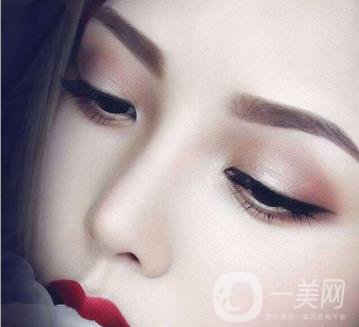 人工骨隆鼻好還是肋骨鼻好？詳細(xì)看過(guò)來(lái)